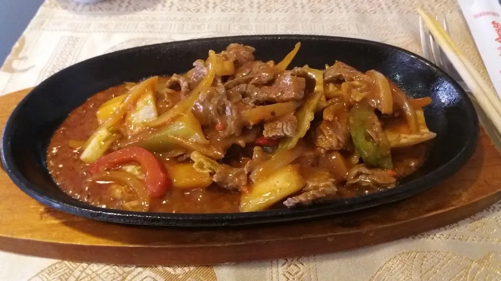 Boeuf Au Saté Sur Plaque Chauffante